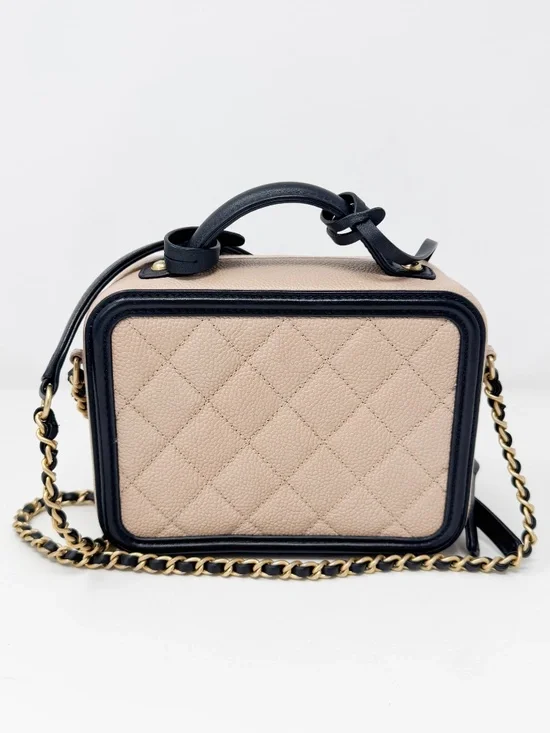 Chanel Beige Filigree Vanity Case - Picture 3 of 10